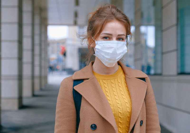 woman wearing face mask